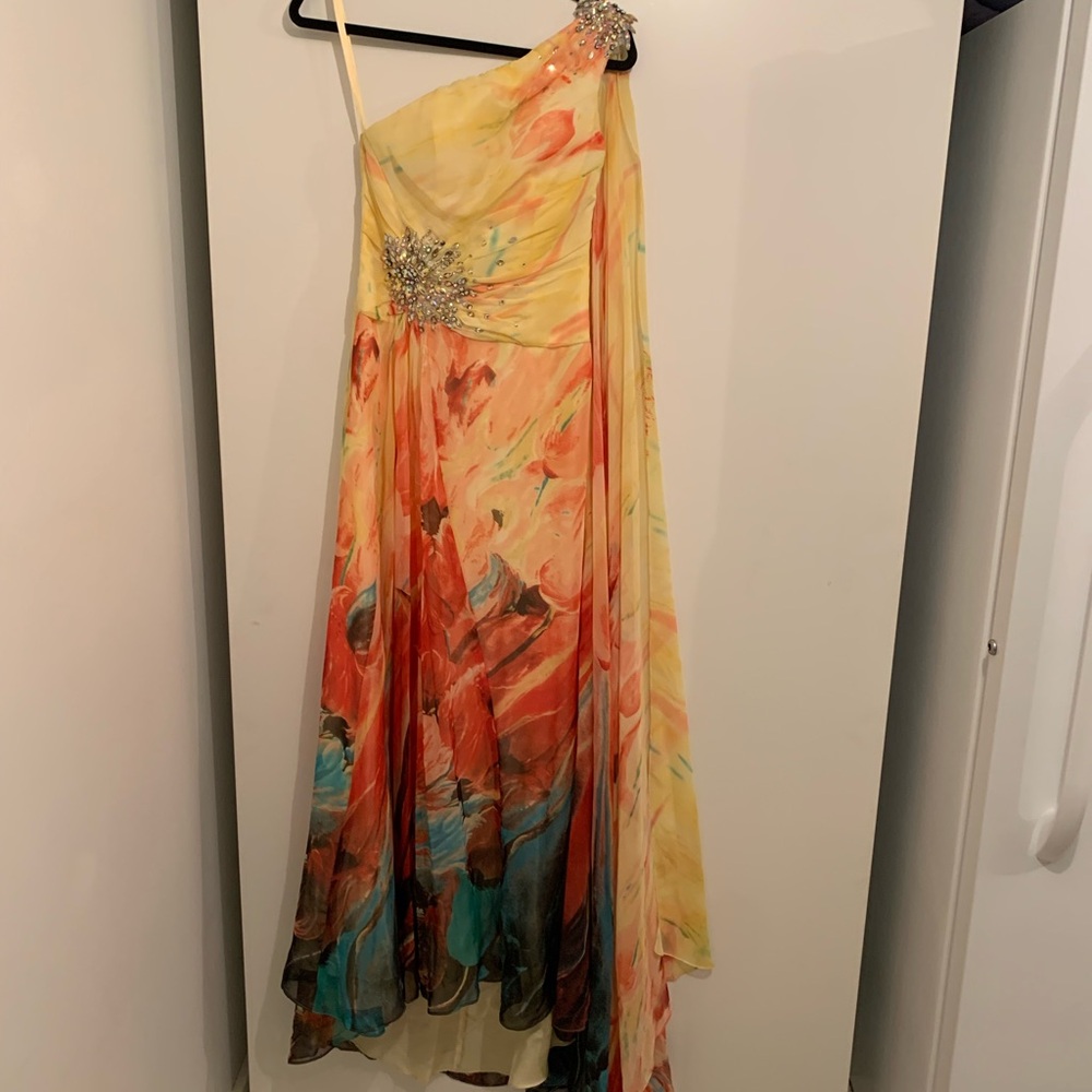 Anny Lee Cream Gown